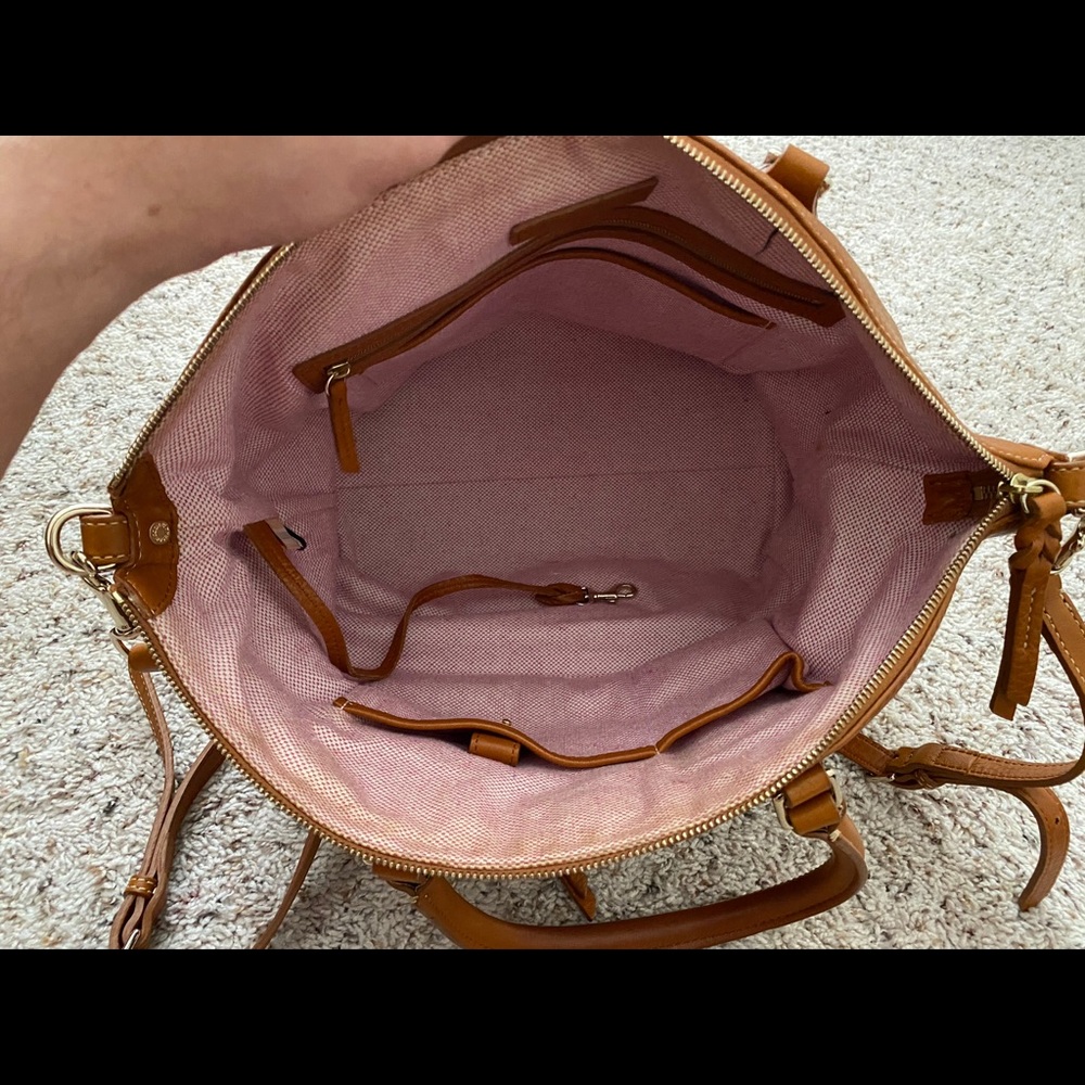 Like New Dooney & Bourke Top Handle Bag - Picture 5 of 9